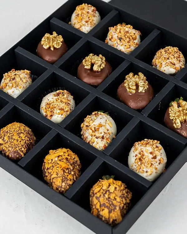 chocolate-covered-strawberries-with-nuts-dubai