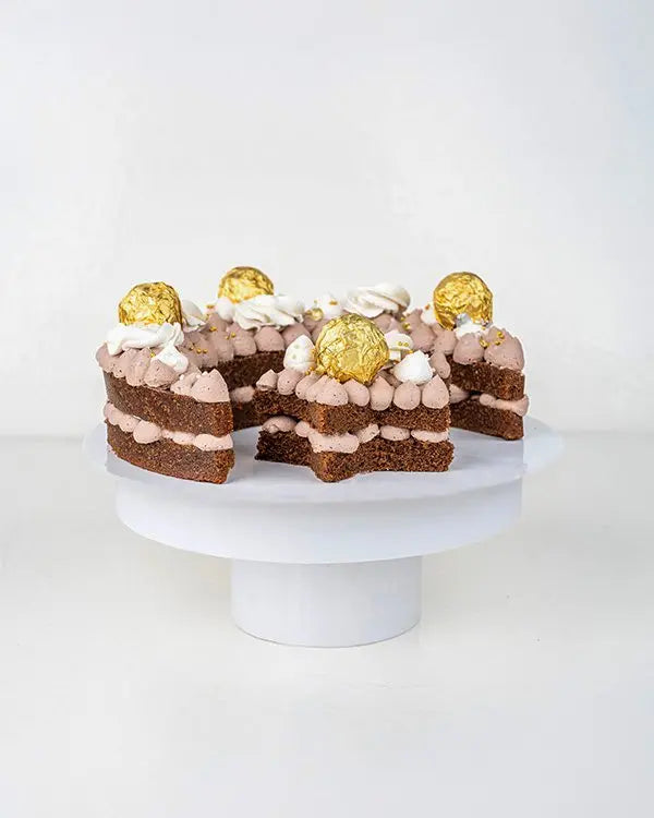 1kg-chocolate-mocha-crescent-cake-dubai