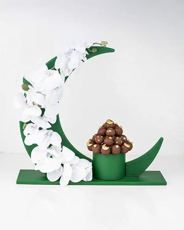 luxury-cake-pop-hamper-dubai