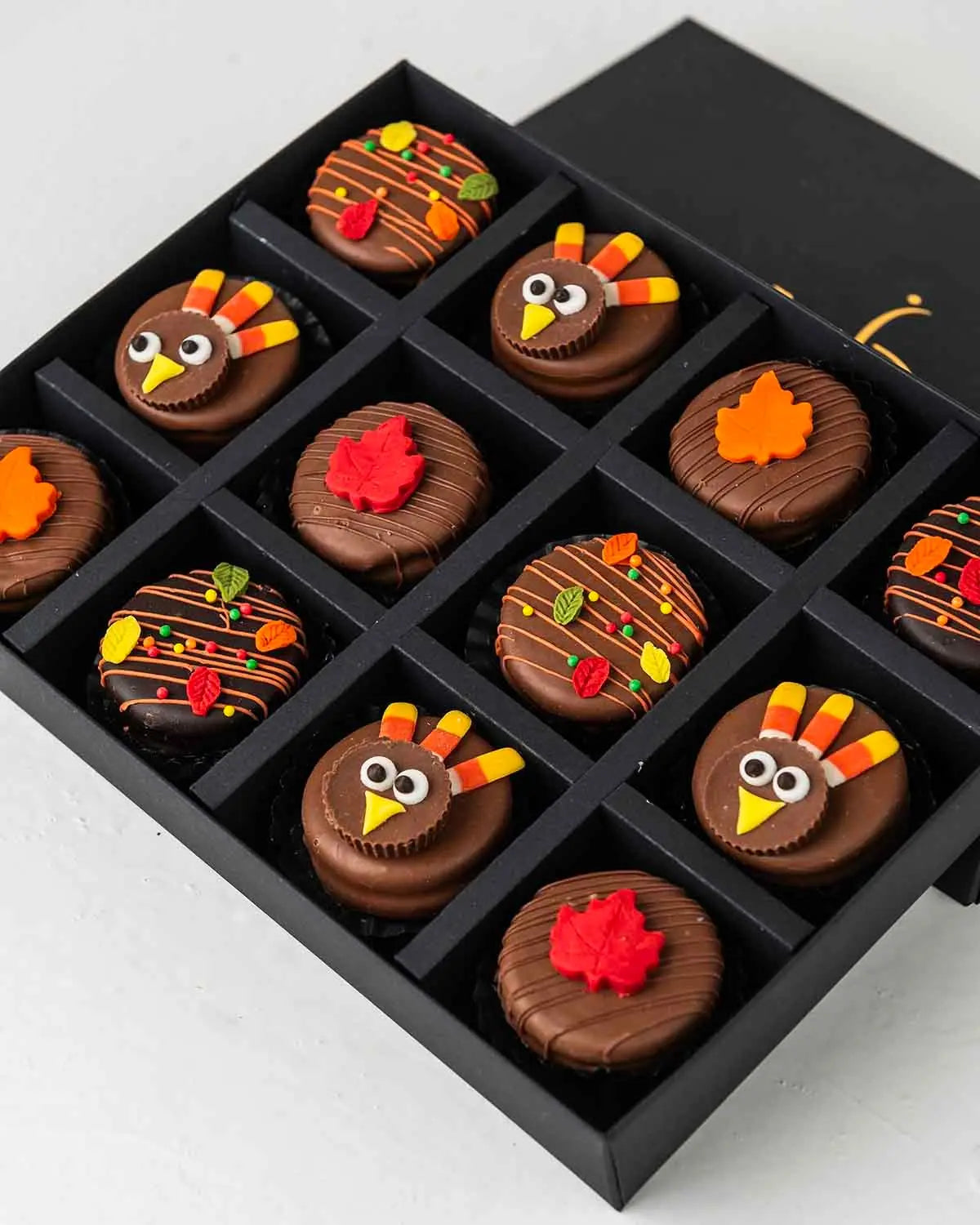 thanksgiving-theme-chocolate-oreos-dubai