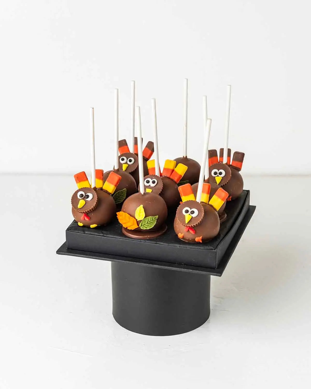 turkey-theme-cake-pops-dubai