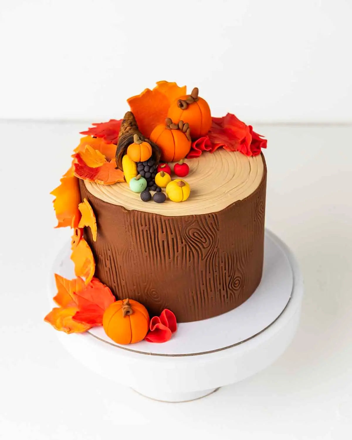 fall-theme-1kg-cake-dubai