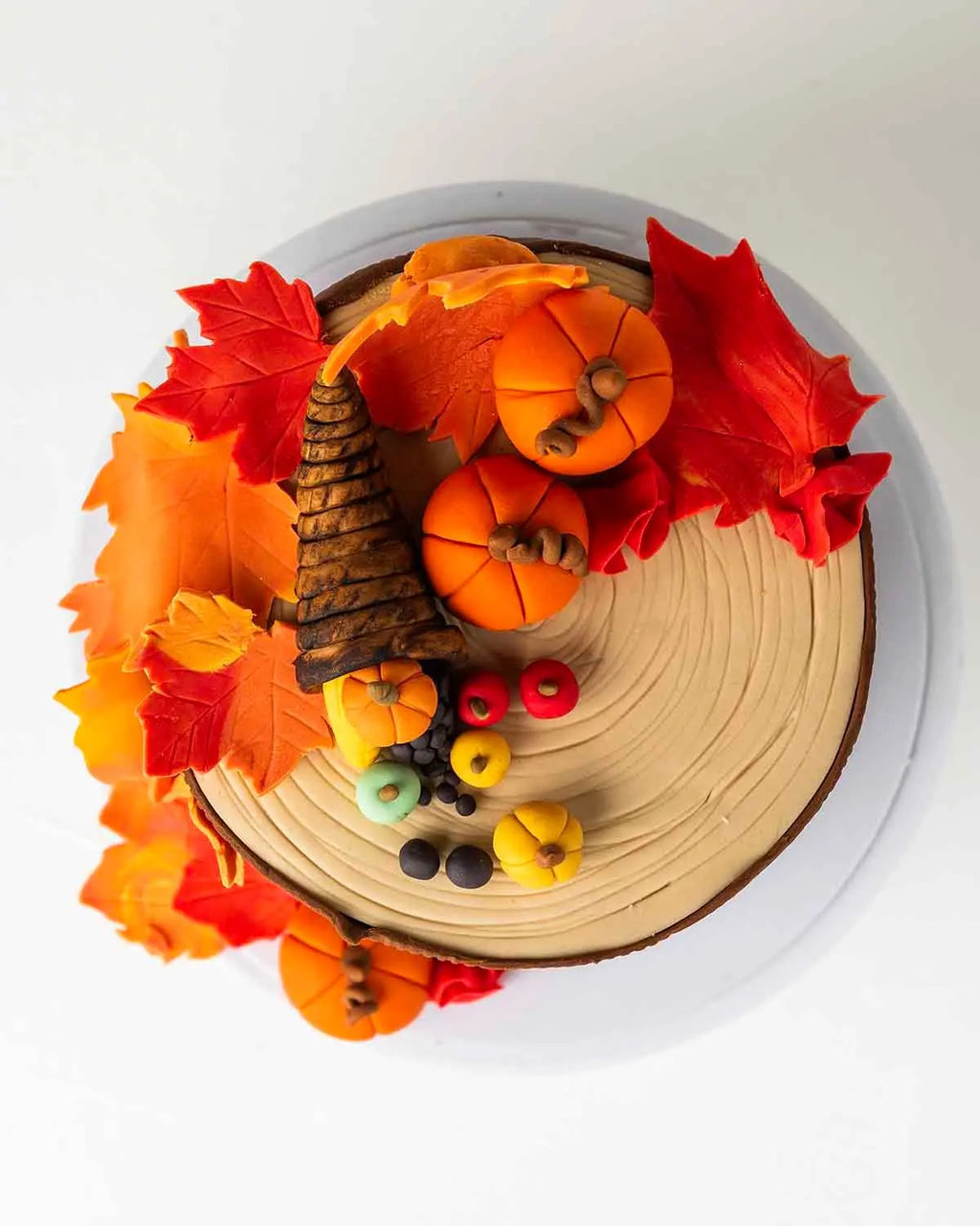 fall-theme-1kg-cake-dubai