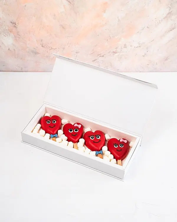 him-and-her-cakesicles-dubai