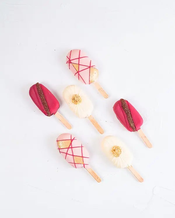 pink-and-white-chocolate-cakesicles-dubai