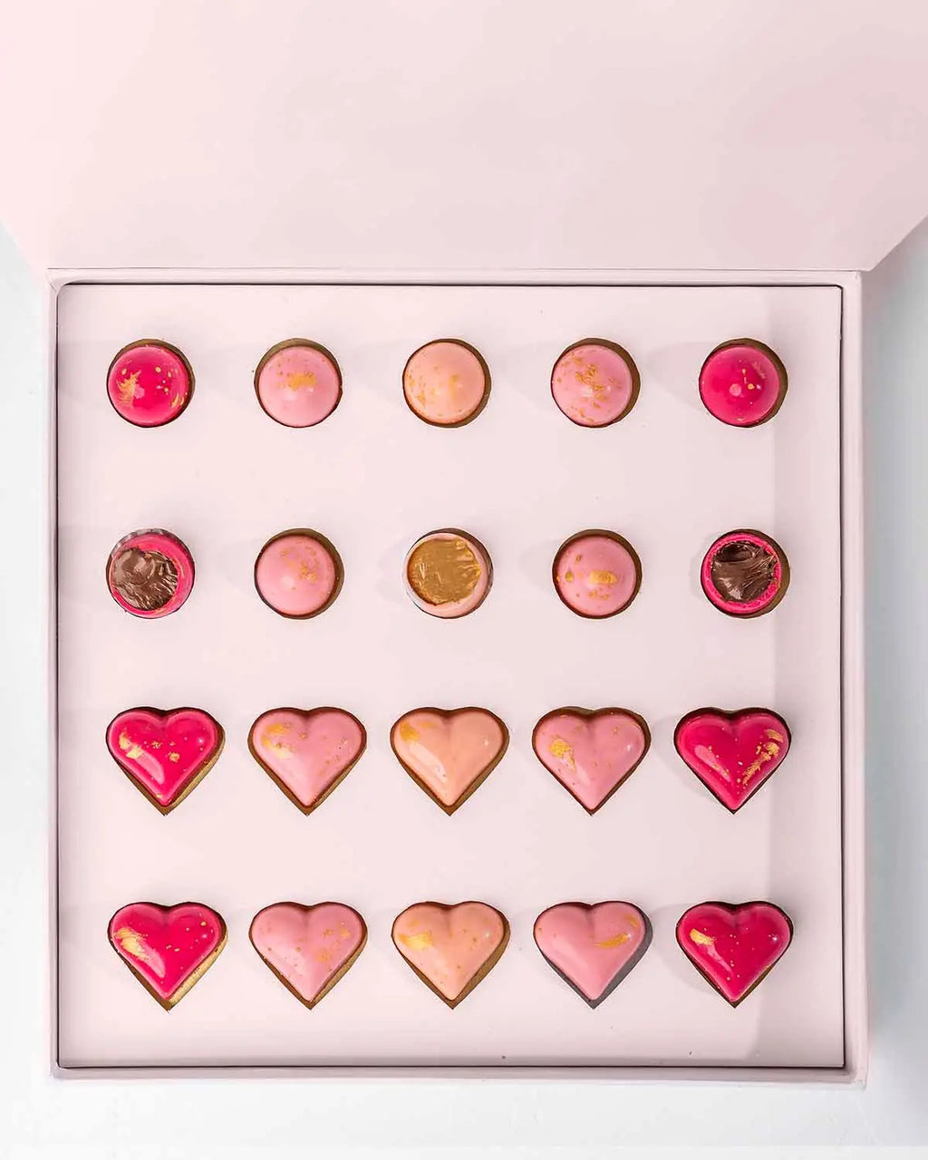 20-assorted-hearts-and-bonbon-dubai