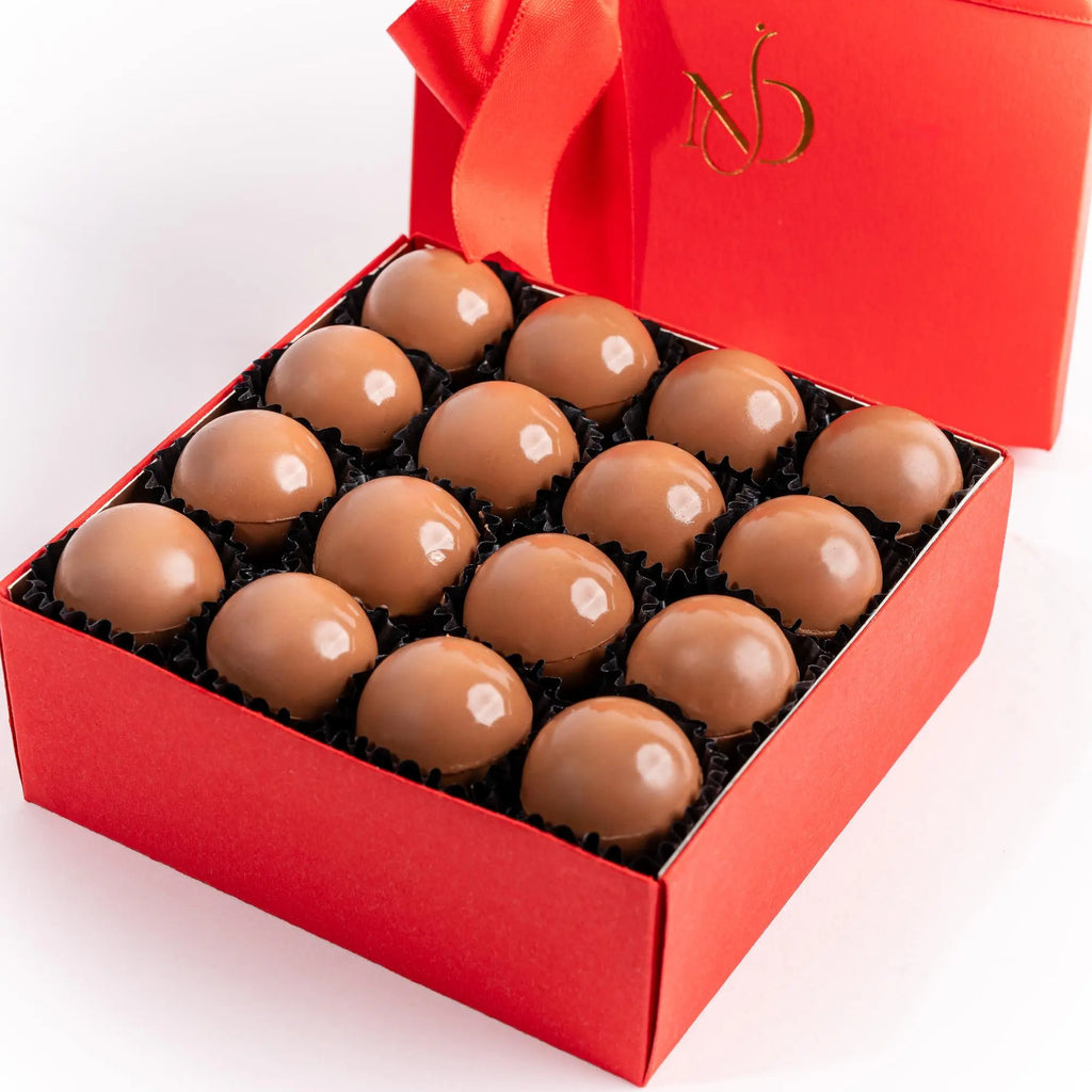 the-truffle-collection-16pc-gift-box-dubai