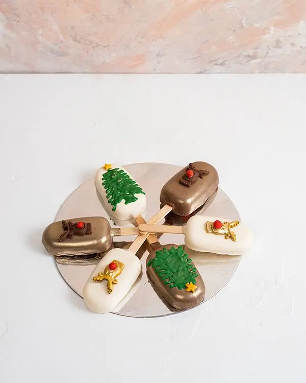 reindeer-and-tree-cakesicles-dubai