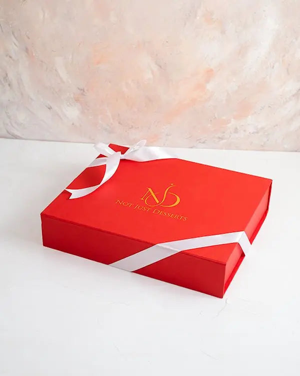 30pcs-xmas-customizable-chocolate-box-dubai