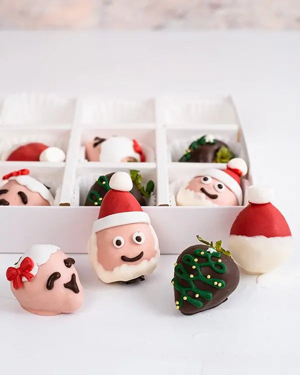 mr-and-mrs-santa-clause-berries-dubai