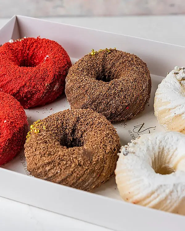 donut-style-mini-cakes-dubai