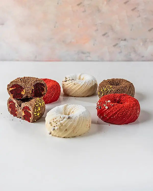 donut-style-mini-cakes-dubai