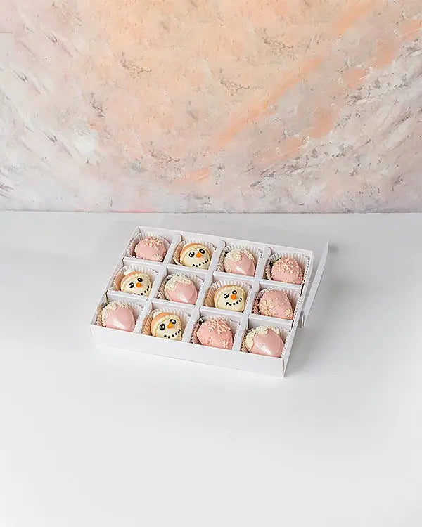 pink-and-white-christmas-strawberries-dubai
