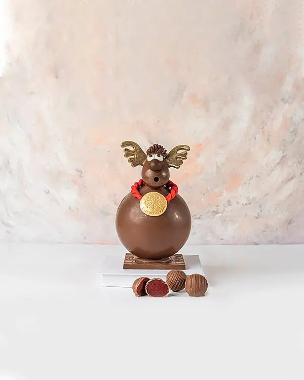 3d-belgian-milk-chocolate-reindeer-dubai