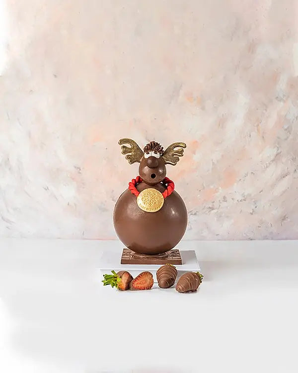 3d-belgian-milk-chocolate-reindeer-dubai