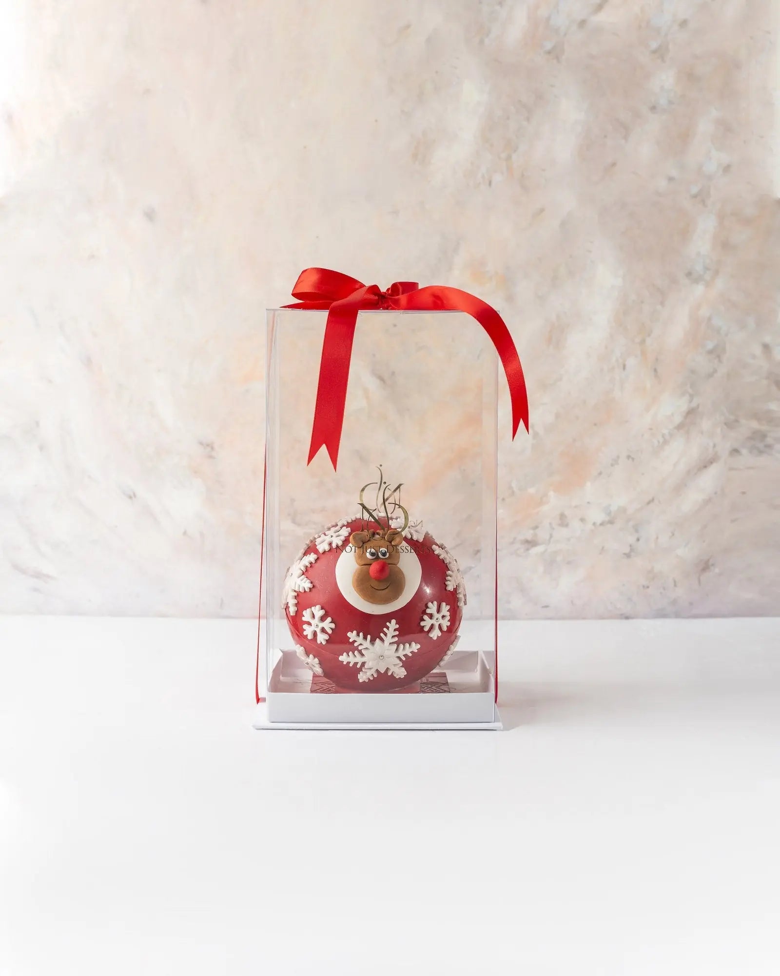 bauble-with-reindeer-dubai