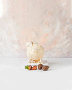 white-3d-chocolate-bauble-dubai