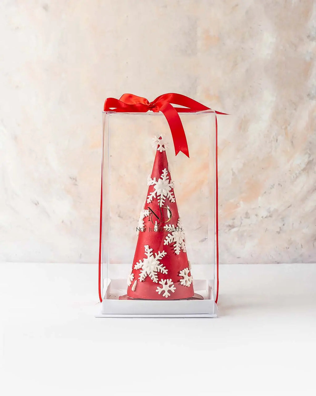 red-tall-christmas-tree-dubai