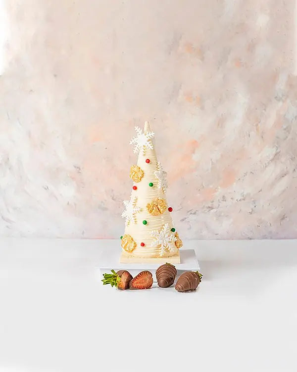 white-christmas-tree-dubai