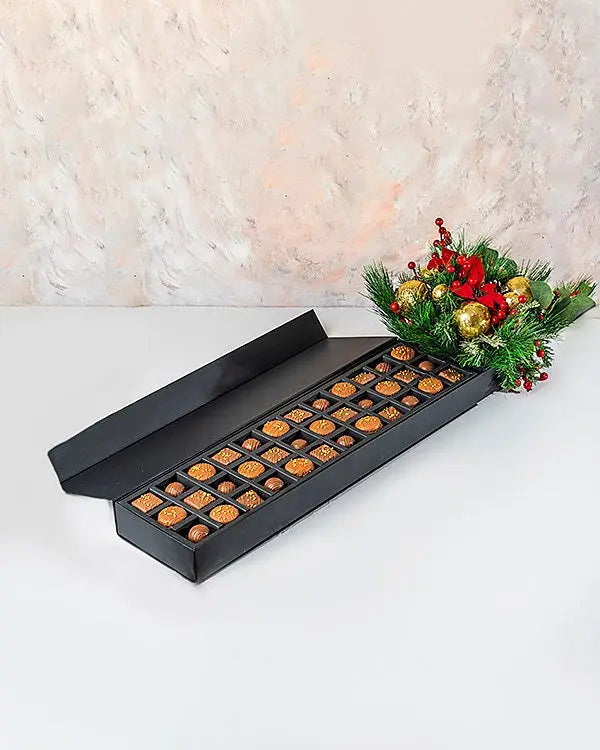 luxury-assorted-chocolate-arrangement-dubai