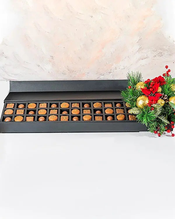 luxury-assorted-chocolate-arrangement-dubai