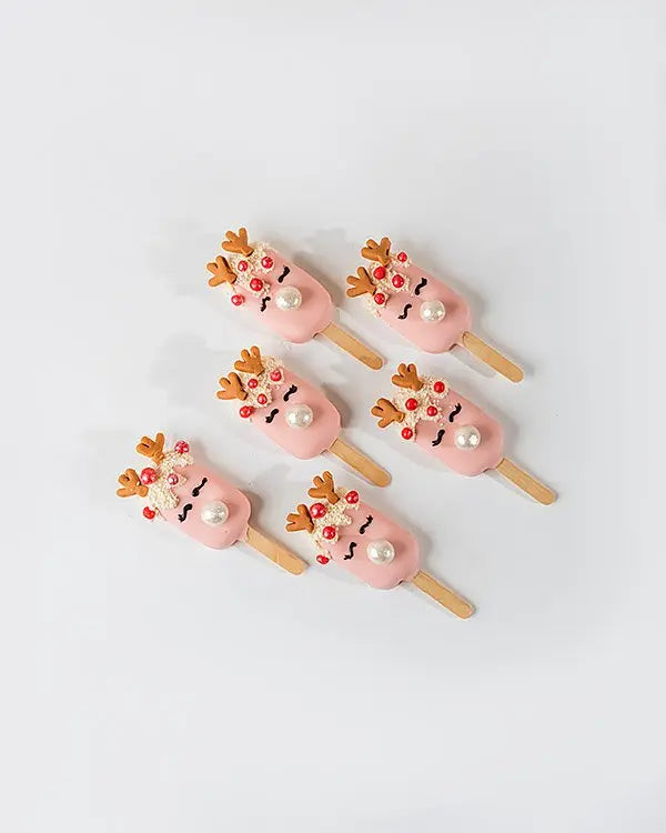 pretty-reindeer-cakesicles-dubai