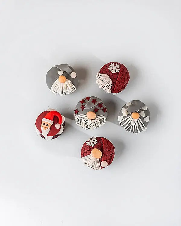 red-and-grey-christmas-cupcakes-dubai