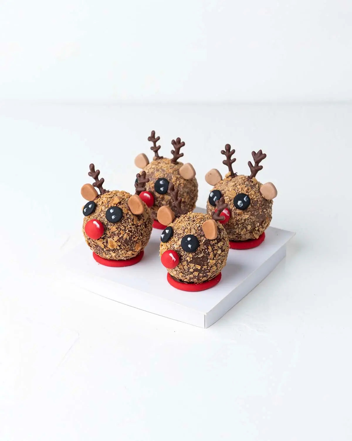 reindeer-chocolate-bombs-dubai