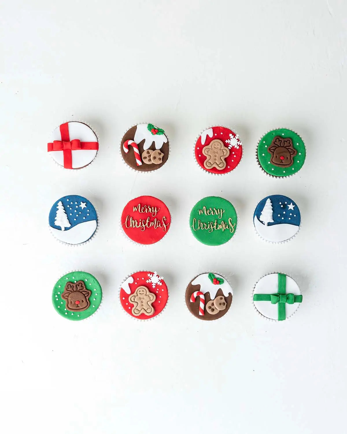 12-christmas-cupcakes-dubai