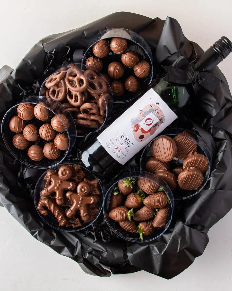 assorted-hamper-with-non-alcoholic-wine-dubai