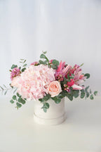 blushy-serenity-hydrangea-lily-box-dubai