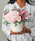 blushy-serenity-hydrangea-lily-box-dubai