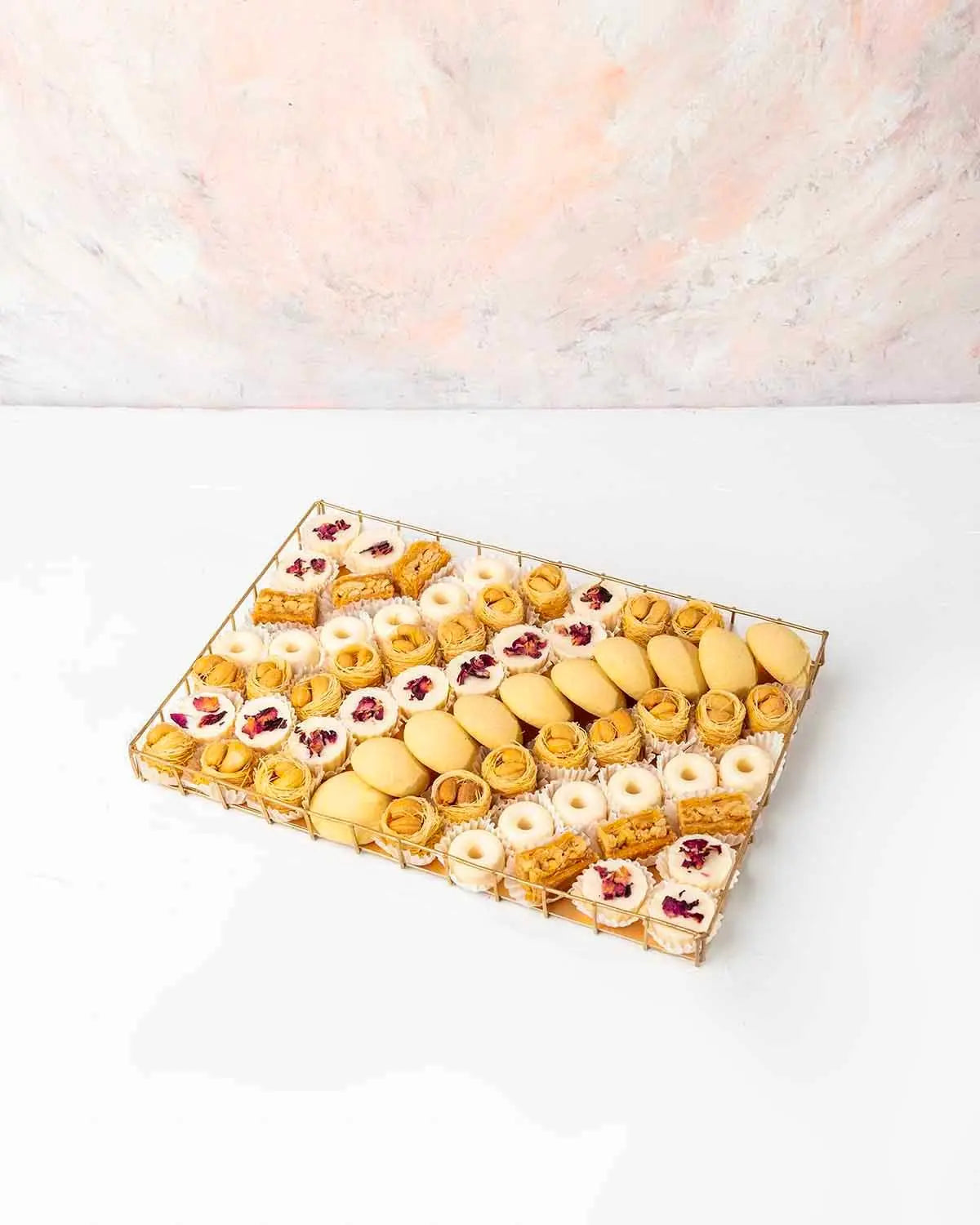 cookies-baklawa-and-chocolate-hamper-dubai
