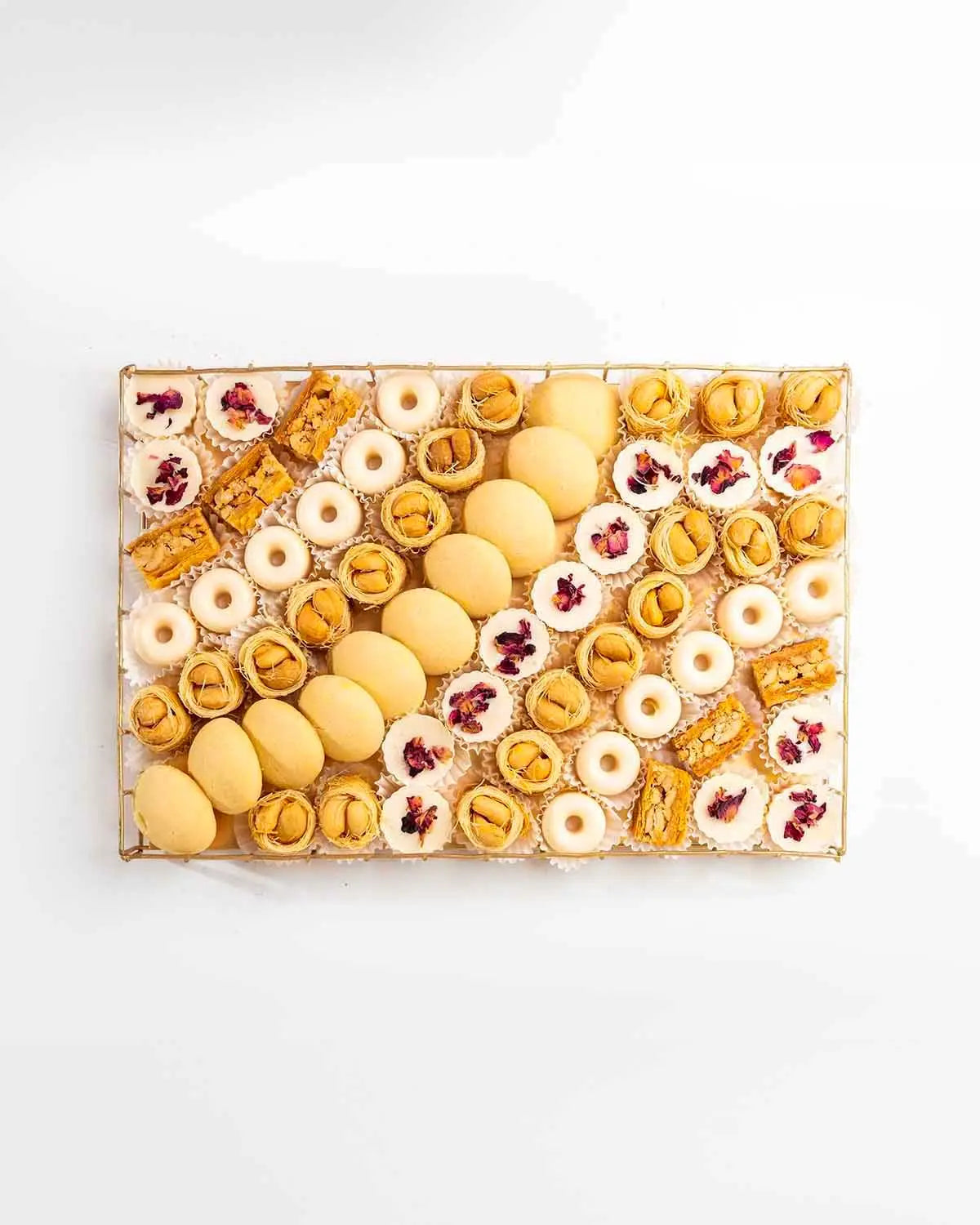 cookies-baklawa-and-chocolate-hamper-dubai