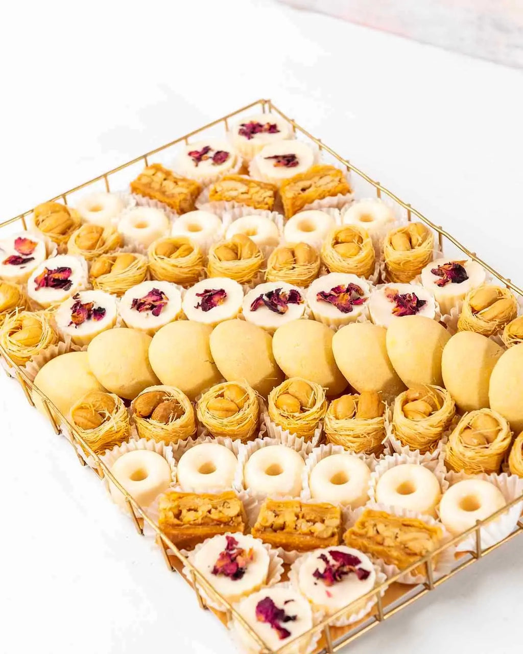 cookies-baklawa-and-chocolate-hamper-dubai