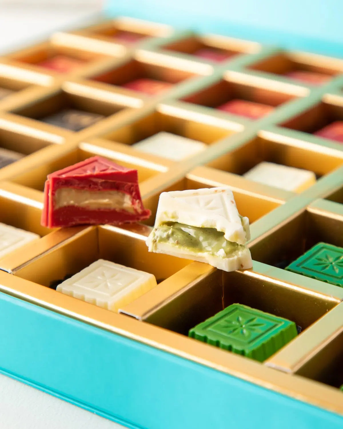 uae-national-assorted-chocolates-dubai
