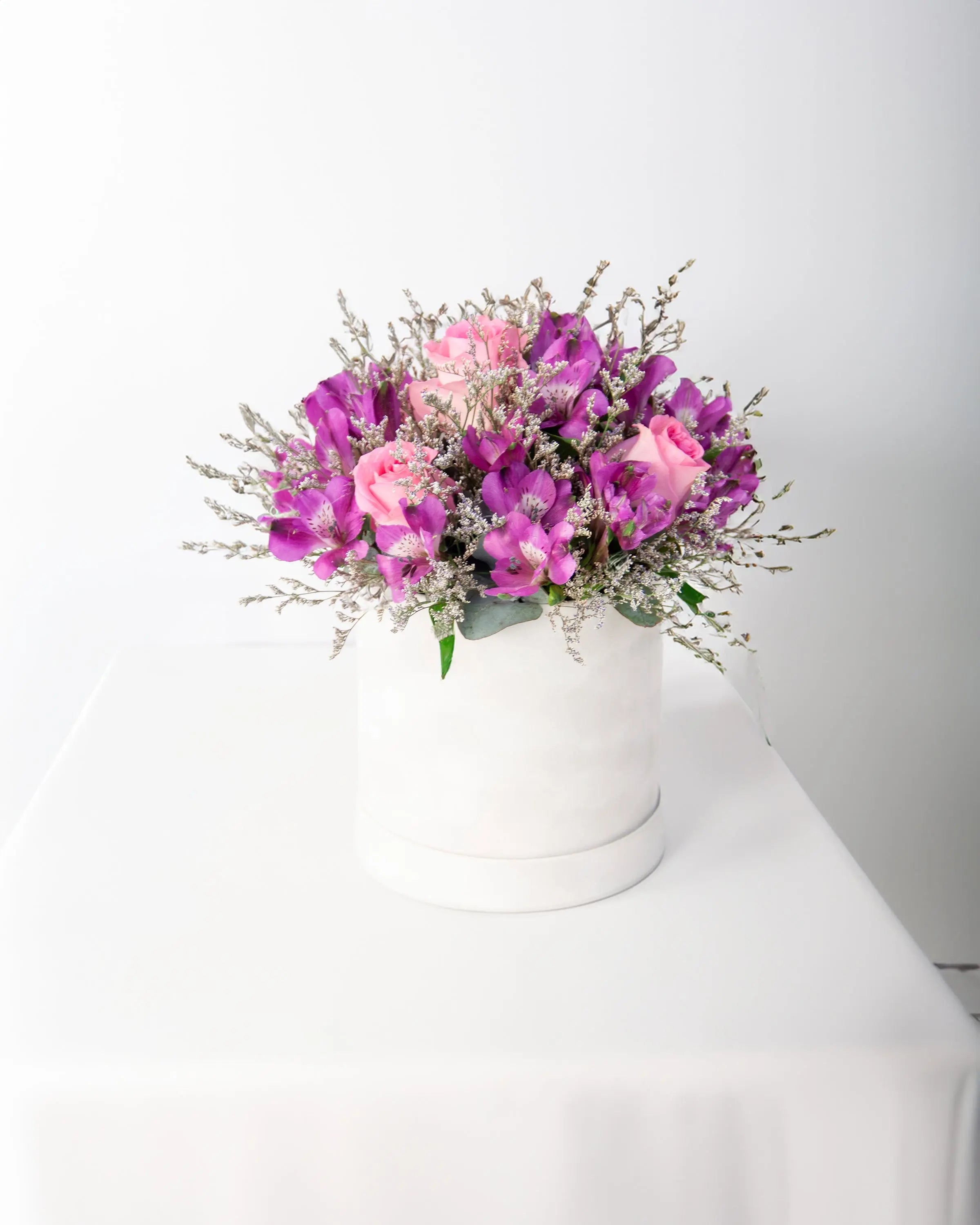 blush-orchid-bloom-box-dubai