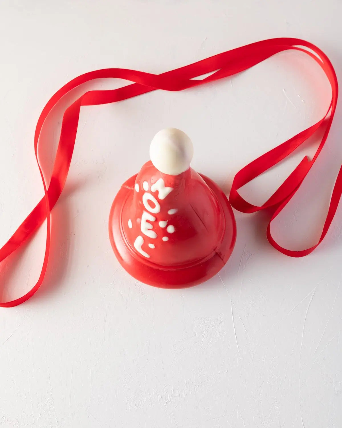 edible-santa-hat-dubai