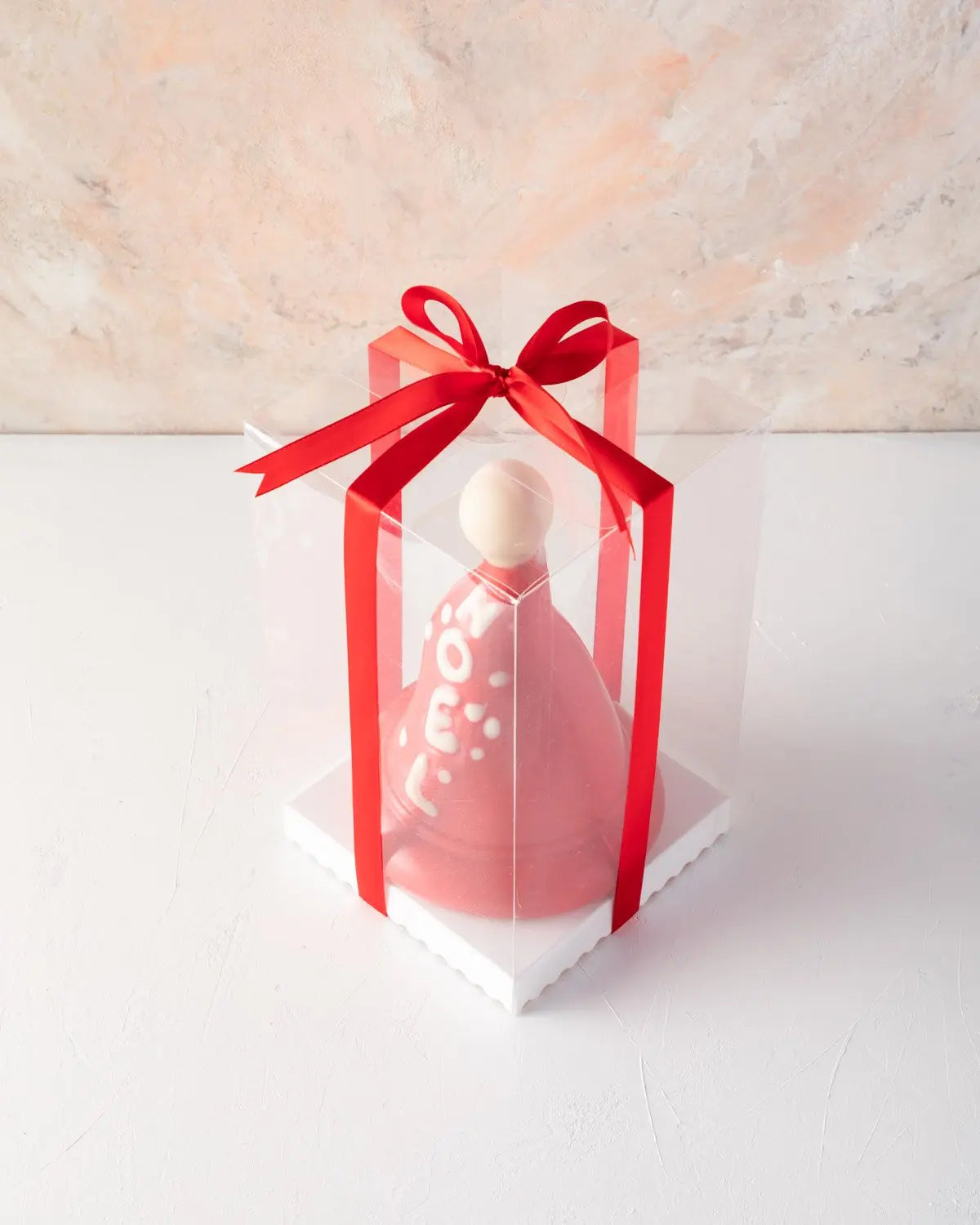 edible-santa-hat-dubai