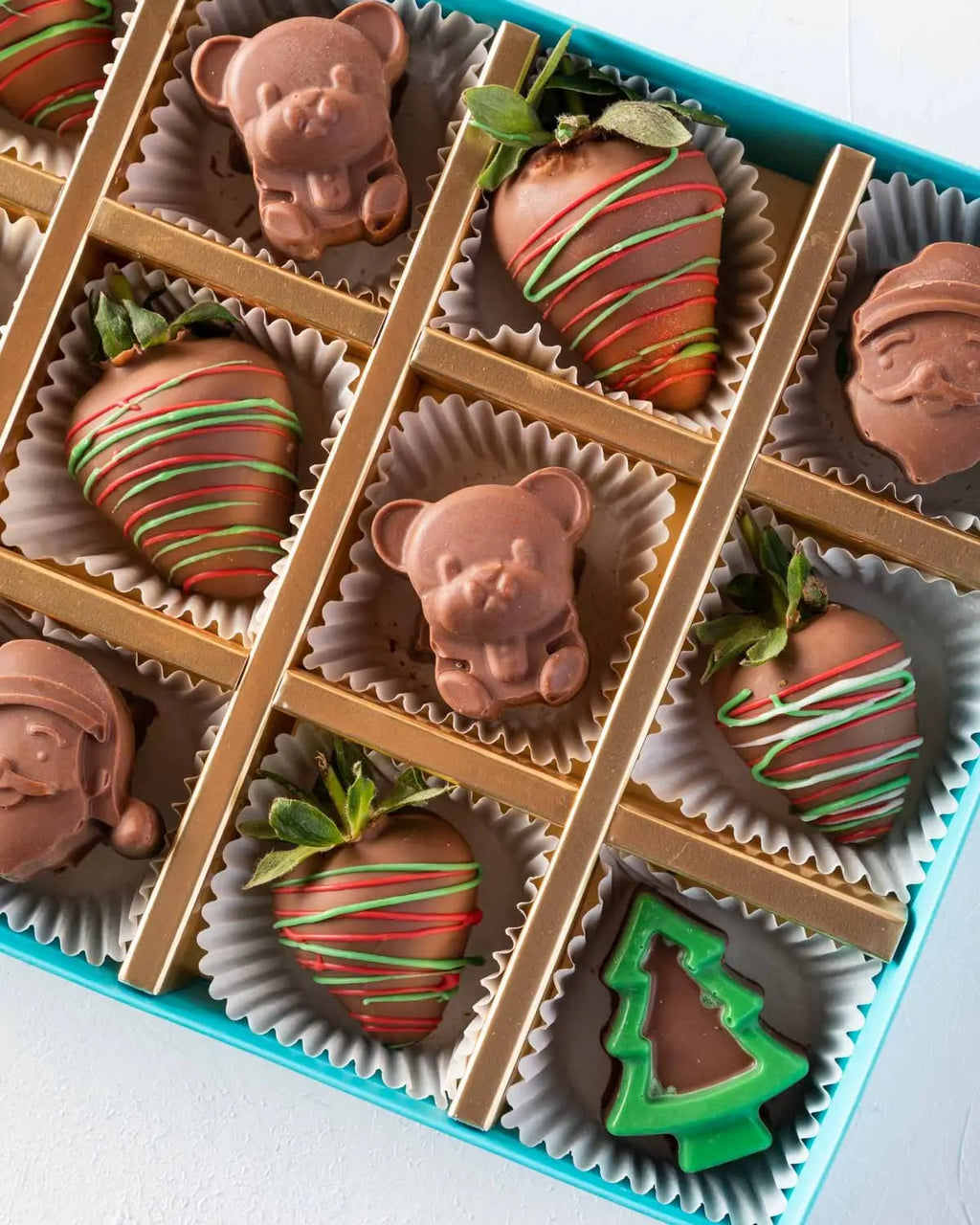 assorted-santa-and-strawberry-box-dubai