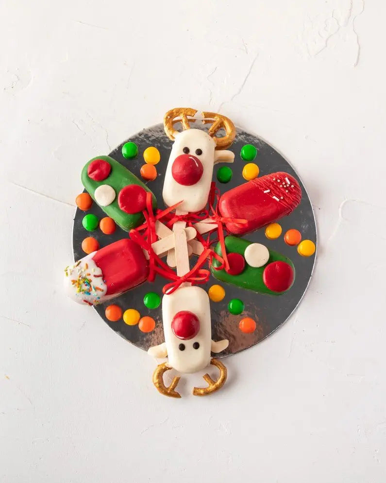 christmas-theme-cakesicles-dubai