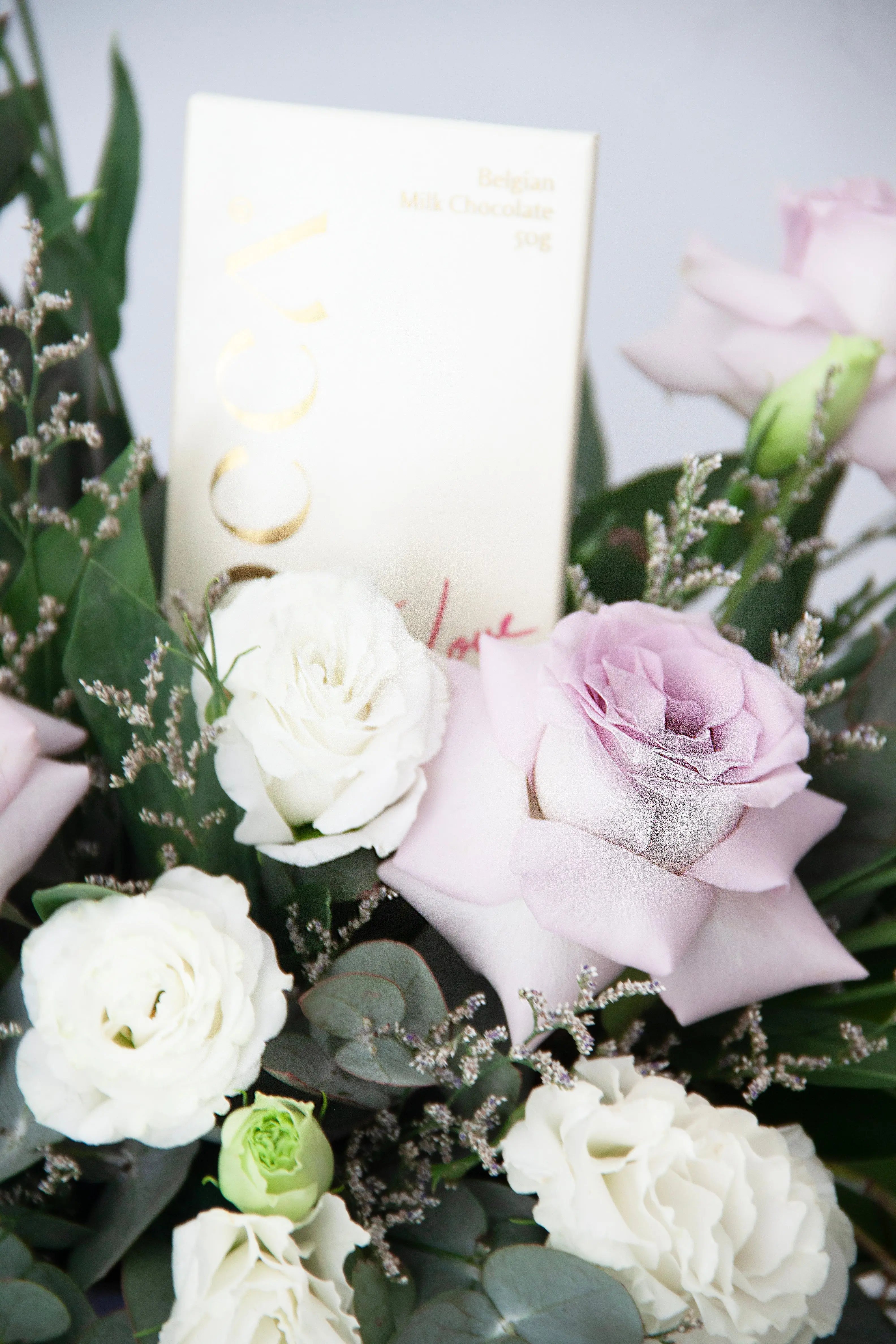 flowers-chocolate-box-dubai