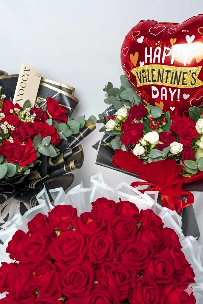 the-perfect-surprise-valentine-bouquet-balloon-dubai